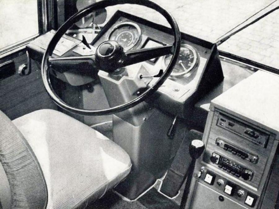 Панель приборов Karosa SD 11.2050 Prototyp 1968 года  (фото 2 из 3)